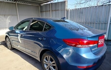 Hyundai Elantra VI рестайлинг, 2016 год, 1 300 000 рублей, 2 фотография