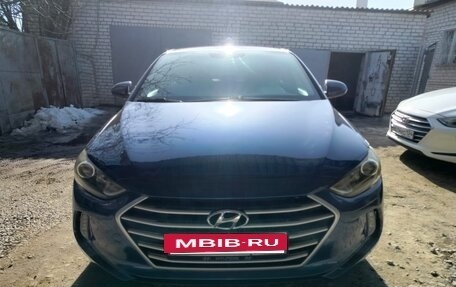 Hyundai Elantra VI рестайлинг, 2016 год, 1 300 000 рублей, 4 фотография