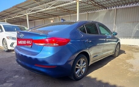 Hyundai Elantra VI рестайлинг, 2016 год, 1 300 000 рублей, 5 фотография