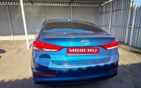 Hyundai Elantra VI рестайлинг, 2016 год, 1 300 000 рублей, 6 фотография