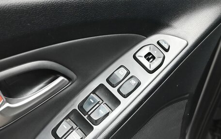 Hyundai ix35 I рестайлинг, 2011 год, 1 050 000 рублей, 15 фотография