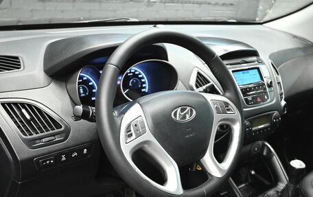 Hyundai ix35 I рестайлинг, 2011 год, 1 050 000 рублей, 13 фотография