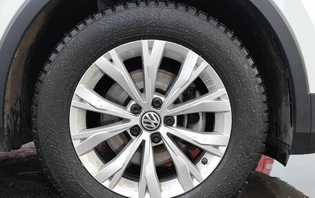 Volkswagen Tiguan II, 2018 год, 2 047 836 рублей, 10 фотография