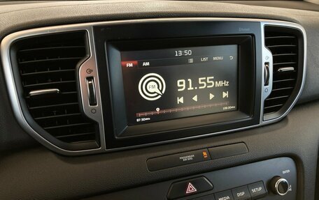 KIA Sportage IV рестайлинг, 2018 год, 1 800 000 рублей, 8 фотография