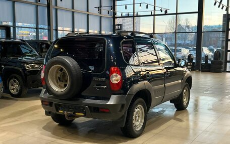 Chevrolet Niva I рестайлинг, 2011 год, 460 000 рублей, 4 фотография