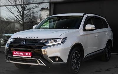 Mitsubishi Outlander III рестайлинг 3, 2022 год, 2 650 000 рублей, 1 фотография