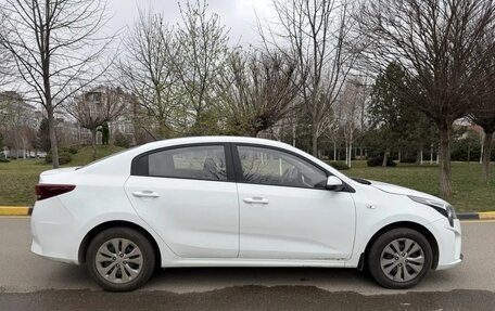 KIA Rio IV, 2020 год, 1 450 000 рублей, 1 фотография