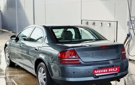 Dodge Stratus II, 2002 год, 240 000 рублей, 3 фотография