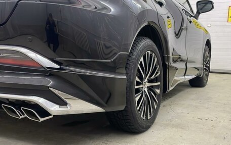Toyota Harrier, 2021 год, 4 000 000 рублей, 4 фотография