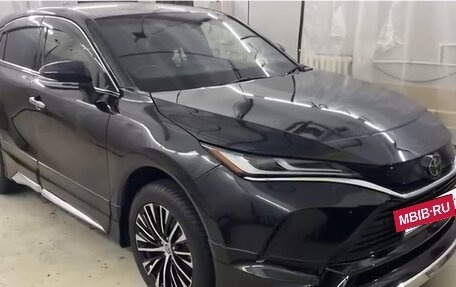 Toyota Harrier, 2021 год, 4 000 000 рублей, 2 фотография