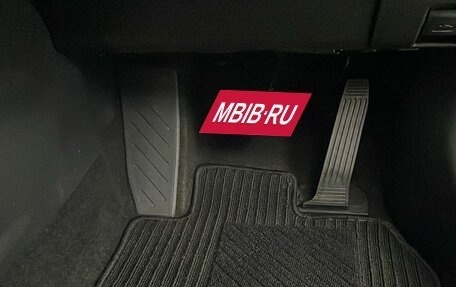 Toyota Harrier, 2021 год, 4 000 000 рублей, 7 фотография