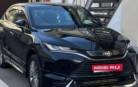 Toyota Harrier, 2021 год, 4 000 000 рублей, 3 фотография