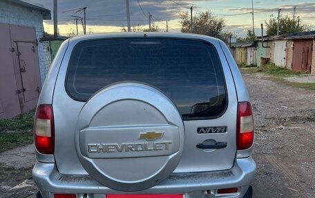 Chevrolet Niva I рестайлинг, 2003 год, 160 000 рублей, 3 фотография