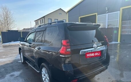 Toyota Land Cruiser Prado 150 рестайлинг 2, 2016 год, 3 550 000 рублей, 5 фотография