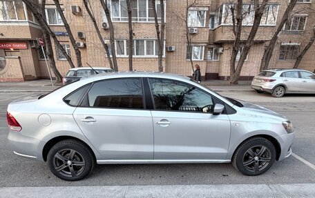 Volkswagen Polo VI (EU Market), 2014 год, 890 000 рублей, 2 фотография