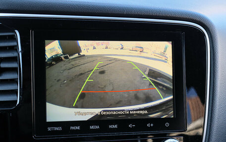 Mitsubishi Outlander III рестайлинг 3, 2022 год, 2 650 000 рублей, 19 фотография