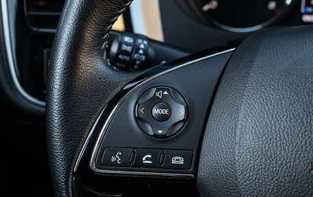 Mitsubishi Outlander III рестайлинг 3, 2022 год, 2 650 000 рублей, 23 фотография