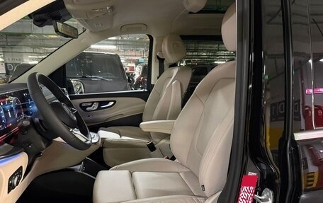 Mercedes-Benz V-Класс, 2025 год, 14 770 000 рублей, 28 фотография