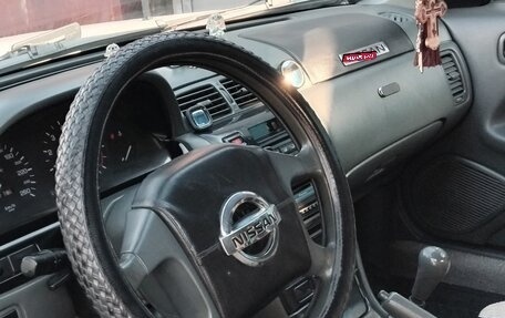 Nissan Maxima IV, 1996 год, 350 000 рублей, 7 фотография