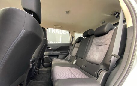 Mitsubishi Outlander III рестайлинг 3, 2014 год, 1 375 000 рублей, 12 фотография