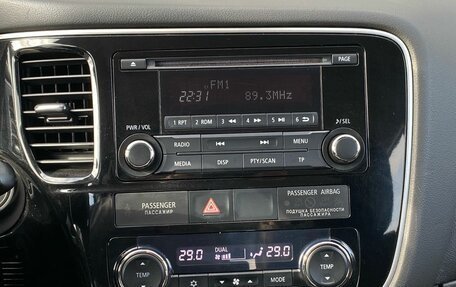 Mitsubishi Outlander III рестайлинг 3, 2014 год, 1 375 000 рублей, 22 фотография