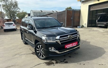 Toyota Land Cruiser 200, 2019 год, 8 326 000 рублей, 5 фотография