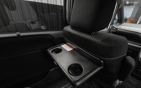 Toyota Voxy III, 2019 год, 2 299 000 рублей, 14 фотография