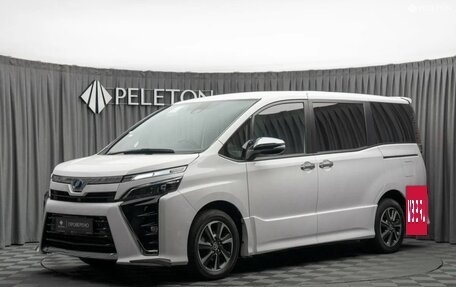 Toyota Voxy III, 2019 год, 2 299 000 рублей, 5 фотография