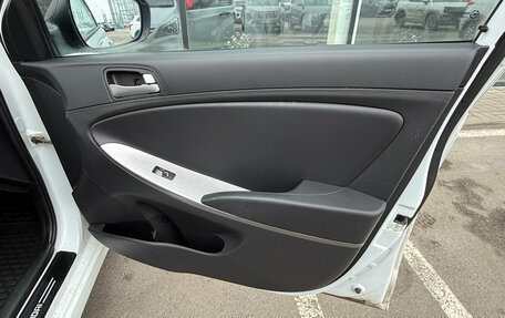 Hyundai Solaris II рестайлинг, 2014 год, 685 000 рублей, 10 фотография