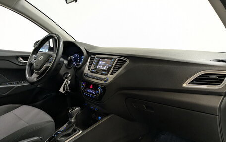 Hyundai Solaris II рестайлинг, 2019 год, 1 425 000 рублей, 10 фотография