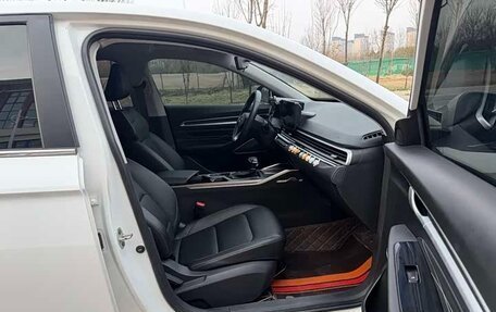 Geely Emgrand, 2023 год, 1 120 000 рублей, 11 фотография