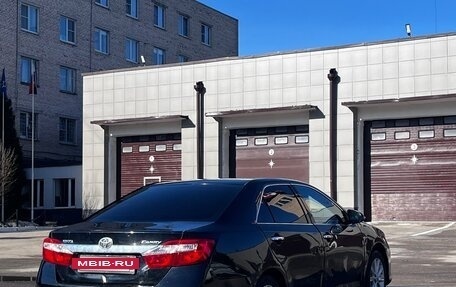 Toyota Camry, 2013 год, 750 000 рублей, 2 фотография