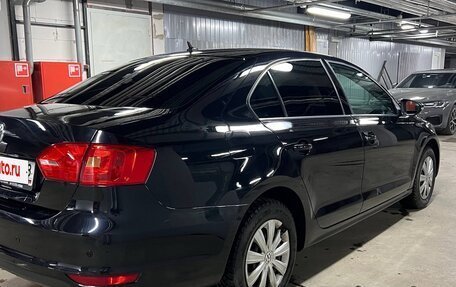 Volkswagen Jetta VI, 2013 год, 750 000 рублей, 3 фотография