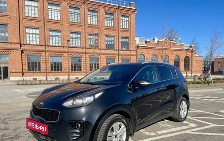 KIA Sportage IV рестайлинг, 2018 год, 2 200 000 рублей, 2 фотография