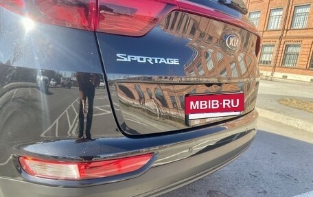 KIA Sportage IV рестайлинг, 2018 год, 2 200 000 рублей, 13 фотография