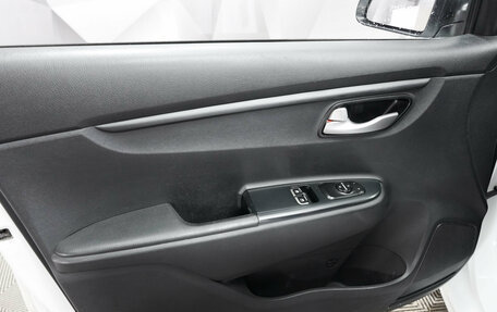 KIA Rio IV, 2018 год, 990 000 рублей, 8 фотография