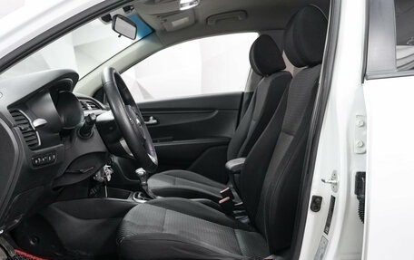 KIA Rio IV, 2018 год, 990 000 рублей, 4 фотография