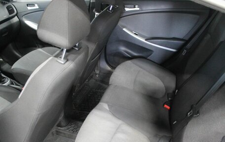 Hyundai Solaris II рестайлинг, 2011 год, 635 000 рублей, 17 фотография