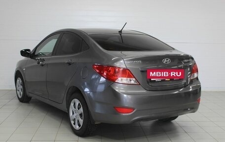 Hyundai Solaris II рестайлинг, 2011 год, 635 000 рублей, 11 фотография