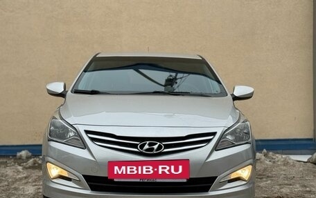 Hyundai Solaris II рестайлинг, 2015 год, 800 000 рублей, 2 фотография