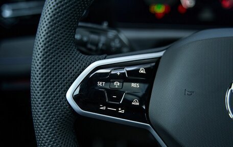 Volkswagen Tiguan, 2026 год, 7 399 900 рублей, 24 фотография