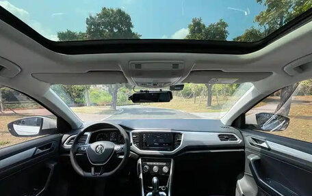 Volkswagen T-Roc I, 2023 год, 1 410 700 рублей, 9 фотография