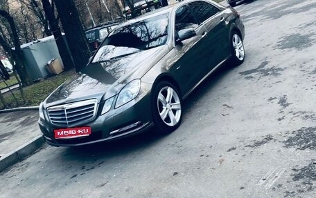 Mercedes-Benz E-Класс, 2010 год, 1 000 000 рублей, 1 фотография