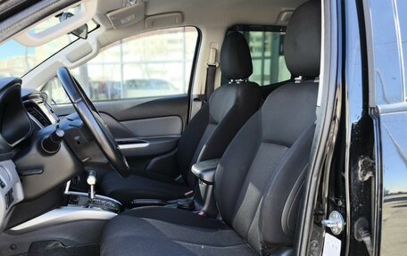 Mitsubishi L200 IV рестайлинг, 2017 год, 2 750 000 рублей, 6 фотография