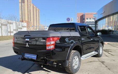 Mitsubishi L200 IV рестайлинг, 2017 год, 2 750 000 рублей, 3 фотография