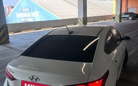 Hyundai Solaris II рестайлинг, 2017 год, 999 000 рублей, 13 фотография