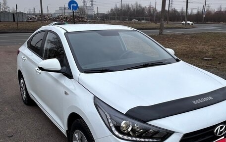 Hyundai Solaris II рестайлинг, 2017 год, 999 000 рублей, 2 фотография