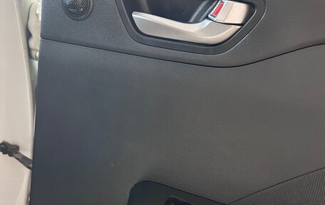 Hyundai Solaris II рестайлинг, 2017 год, 999 000 рублей, 28 фотография