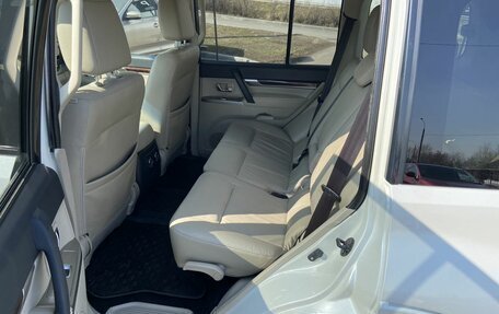 Mitsubishi Pajero IV, 2014 год, 2 348 000 рублей, 11 фотография