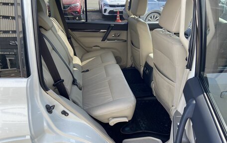 Mitsubishi Pajero IV, 2014 год, 2 348 000 рублей, 12 фотография